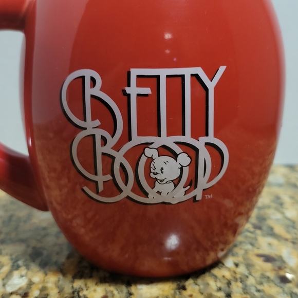 Betty Boop coffee mug - Picture 5 of 7